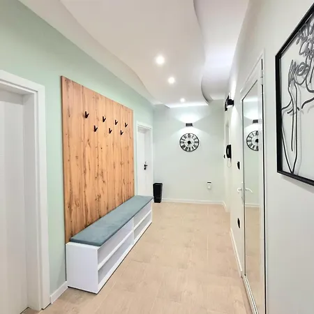 Apartment Sunrise - 2 Bedrooms To The Sea Burgas City